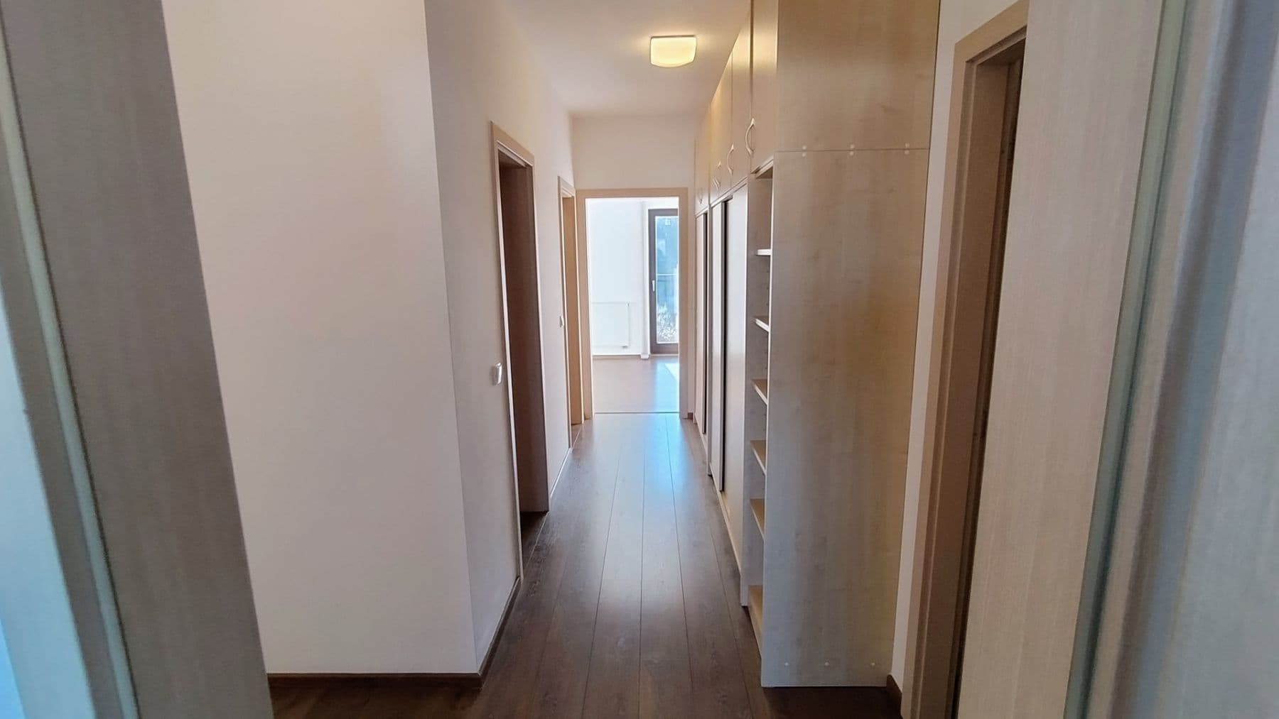 3 bedroom with open-plan kitchen flat to rent, 106 m², Stromovka, Havlíčkův Brod, Vysočina Region 3 bedroom with open-plan kitchen flat to rent, 106 m², Stromovka, Havlíčkův Brod, Vysočina Region