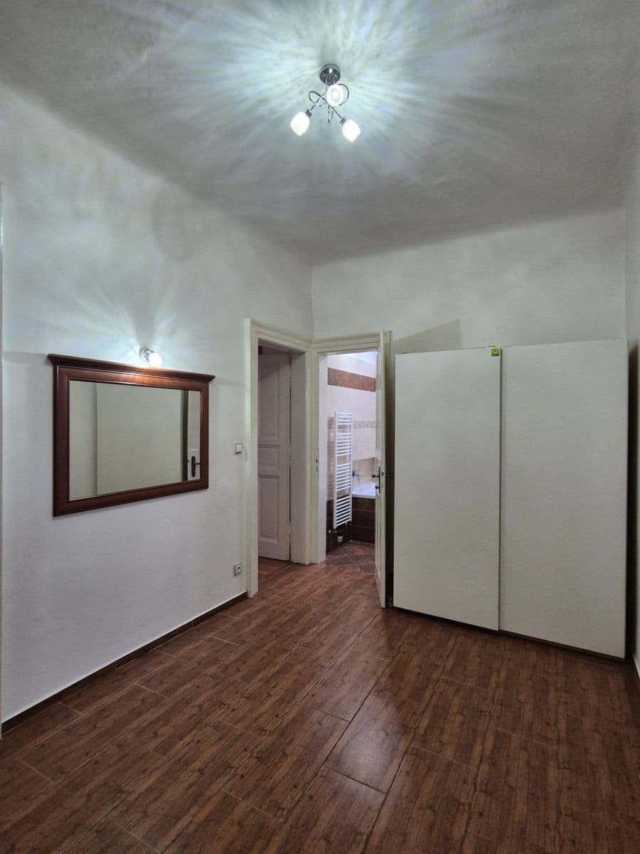 3 bedroom flat to rent, 100 m², Šumavská, Prague, Prague 3 bedroom flat to rent, 100 m², Šumavská, Prague, Prague