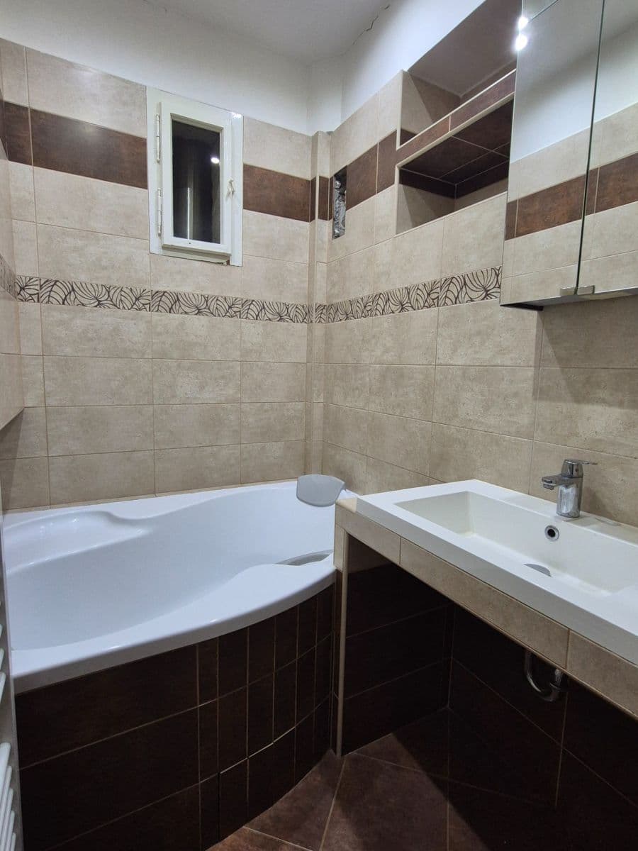 3 bedroom flat to rent, 100 m², Šumavská, Prague, Prague 3 bedroom flat to rent, 100 m², Šumavská, Prague, Prague