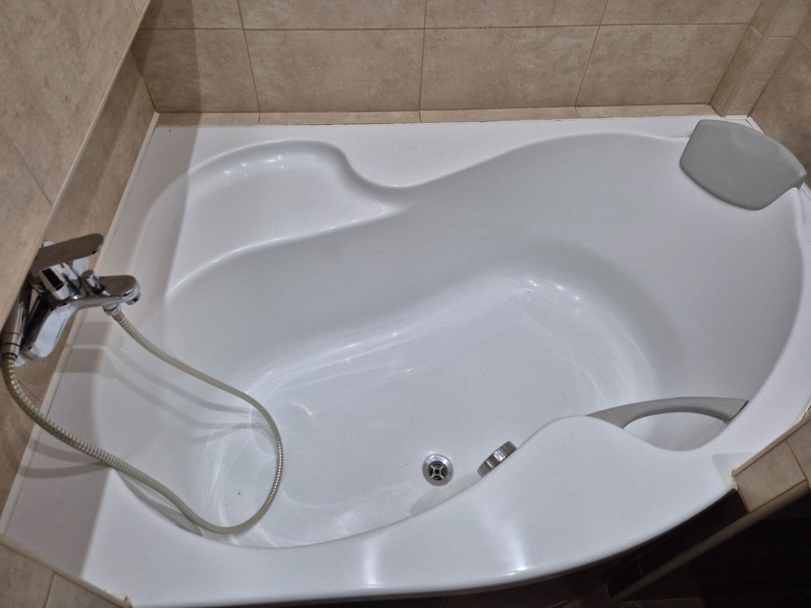 3 bedroom flat to rent, 100 m², Šumavská, Prague, Prague 3 bedroom flat to rent, 100 m², Šumavská, Prague, Prague