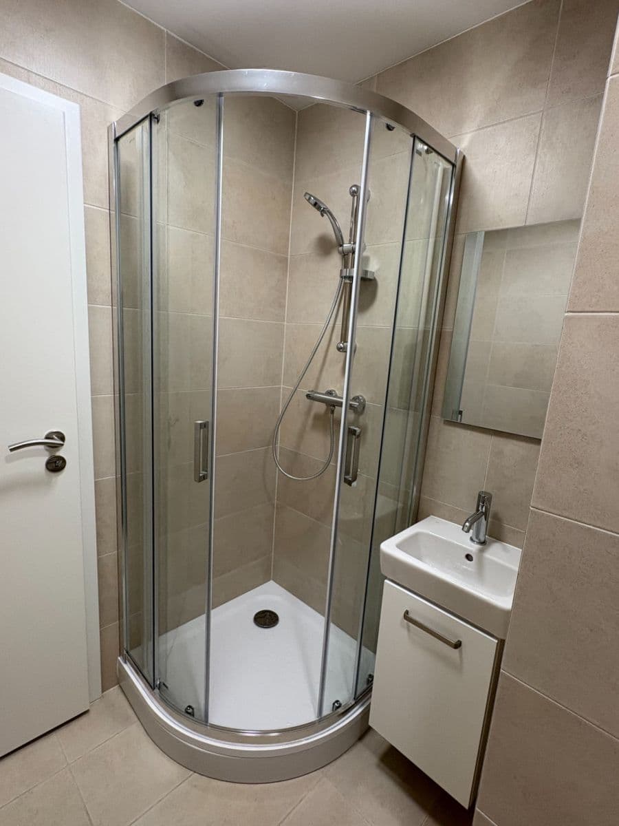 1 bedroom flat to rent, 35 m², 2. května, Zlín, Zlínský Region 1 bedroom flat to rent, 35 m², 2. května, Zlín, Zlínský Region