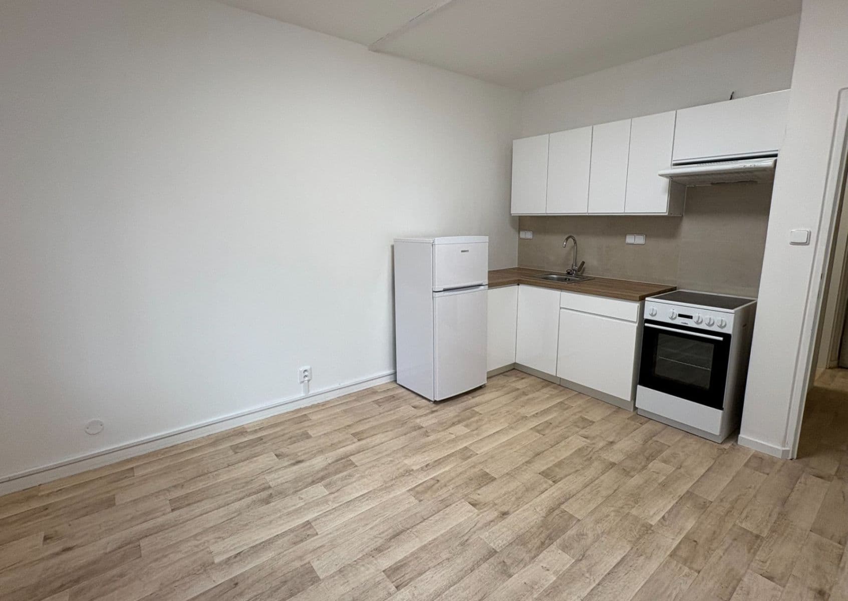 1 bedroom flat to rent, 35 m², 2. května, Zlín, Zlínský Region 1 bedroom flat to rent, 35 m², 2. května, Zlín, Zlínský Region