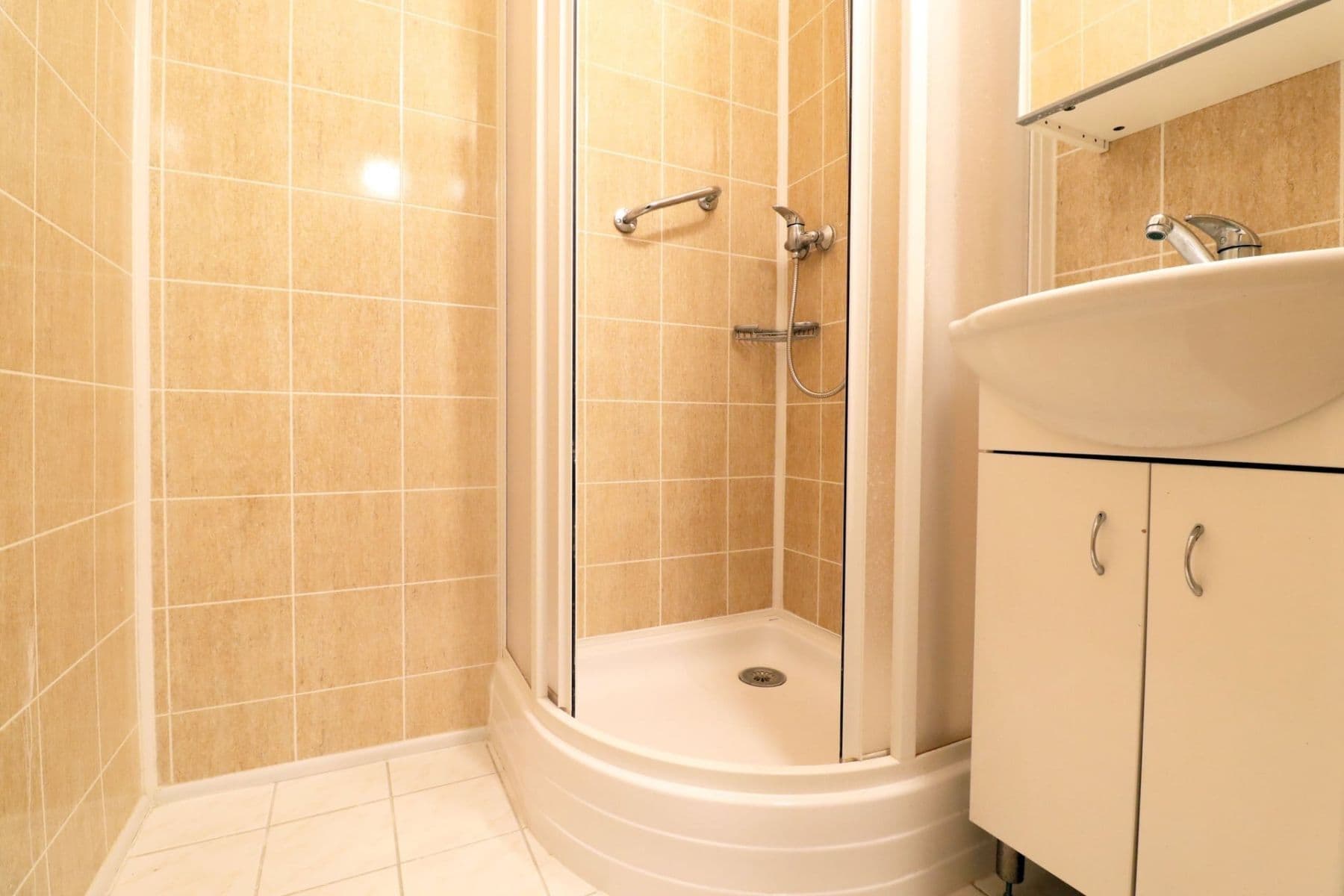 2 bedroom flat to rent, 55 m², náměstí Na Balabence, Prague, Prague 2 bedroom flat to rent, 55 m², náměstí Na Balabence, Prague, Prague