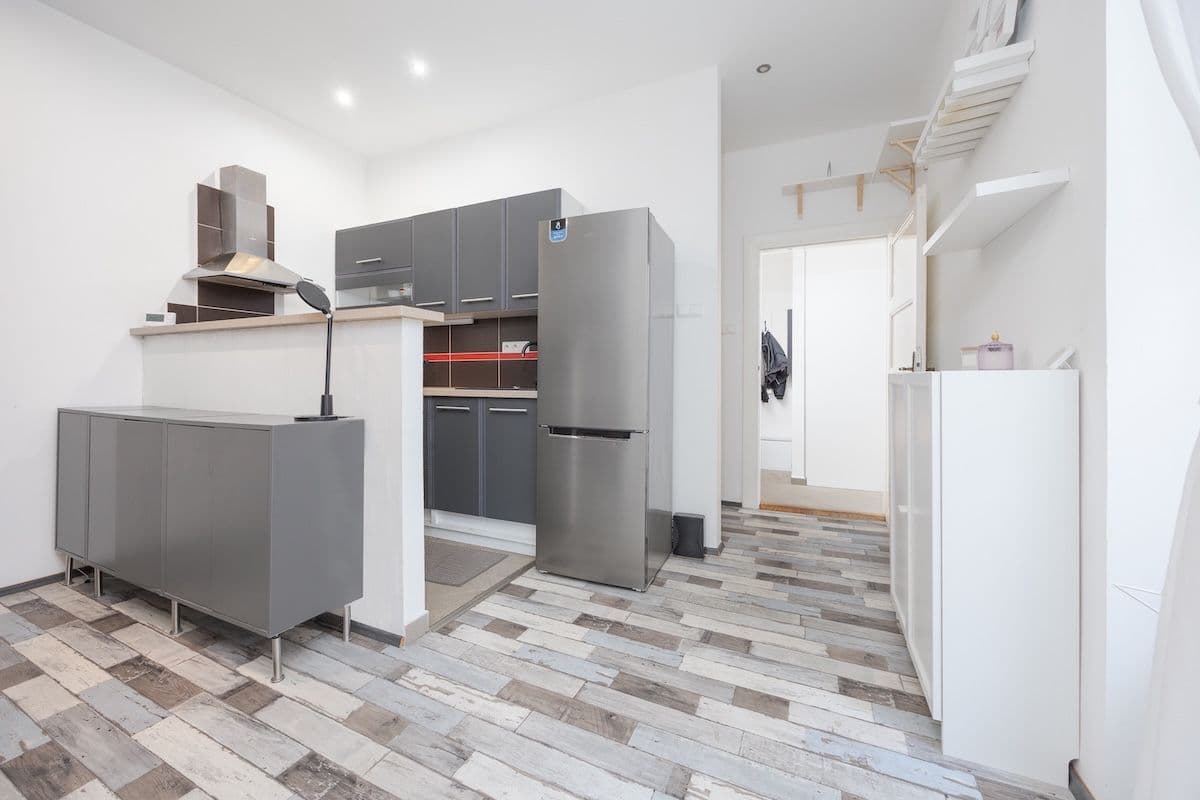 Studio flat to rent, 34 m², Minská, Prague, Prague Studio flat to rent, 34 m², Minská, Prague, Prague