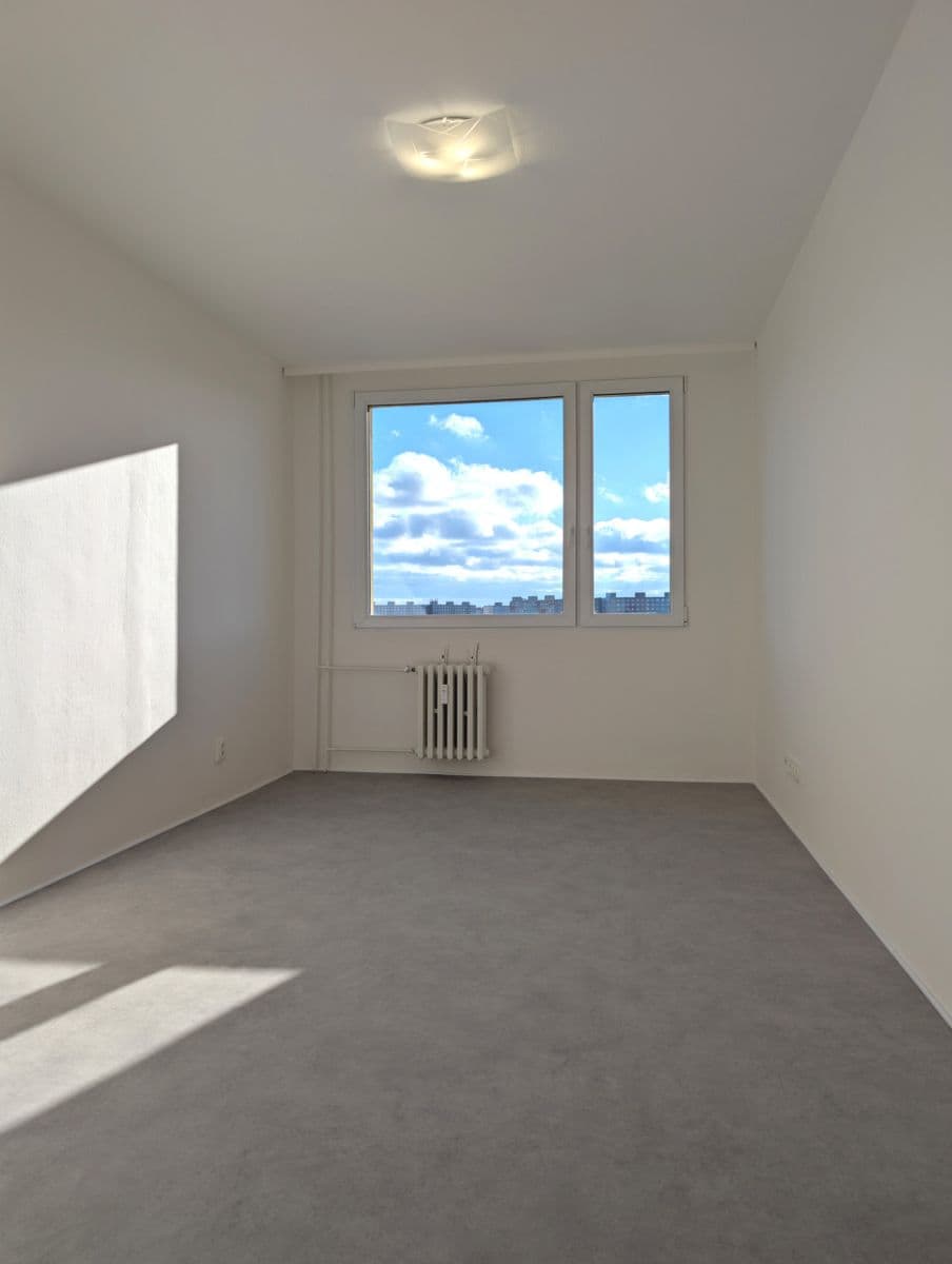 4 bedroom flat to rent, 107 m², Chalabalova, Prague, Prague 4 bedroom flat to rent, 107 m², Chalabalova, Prague, Prague