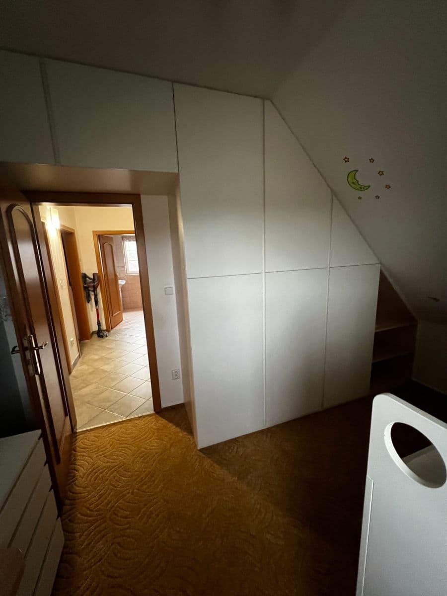 house to rent, 128 m², V Pálce, Křenice, Středočeský Region house to rent, 128 m², V Pálce, Křenice, Středočeský Region