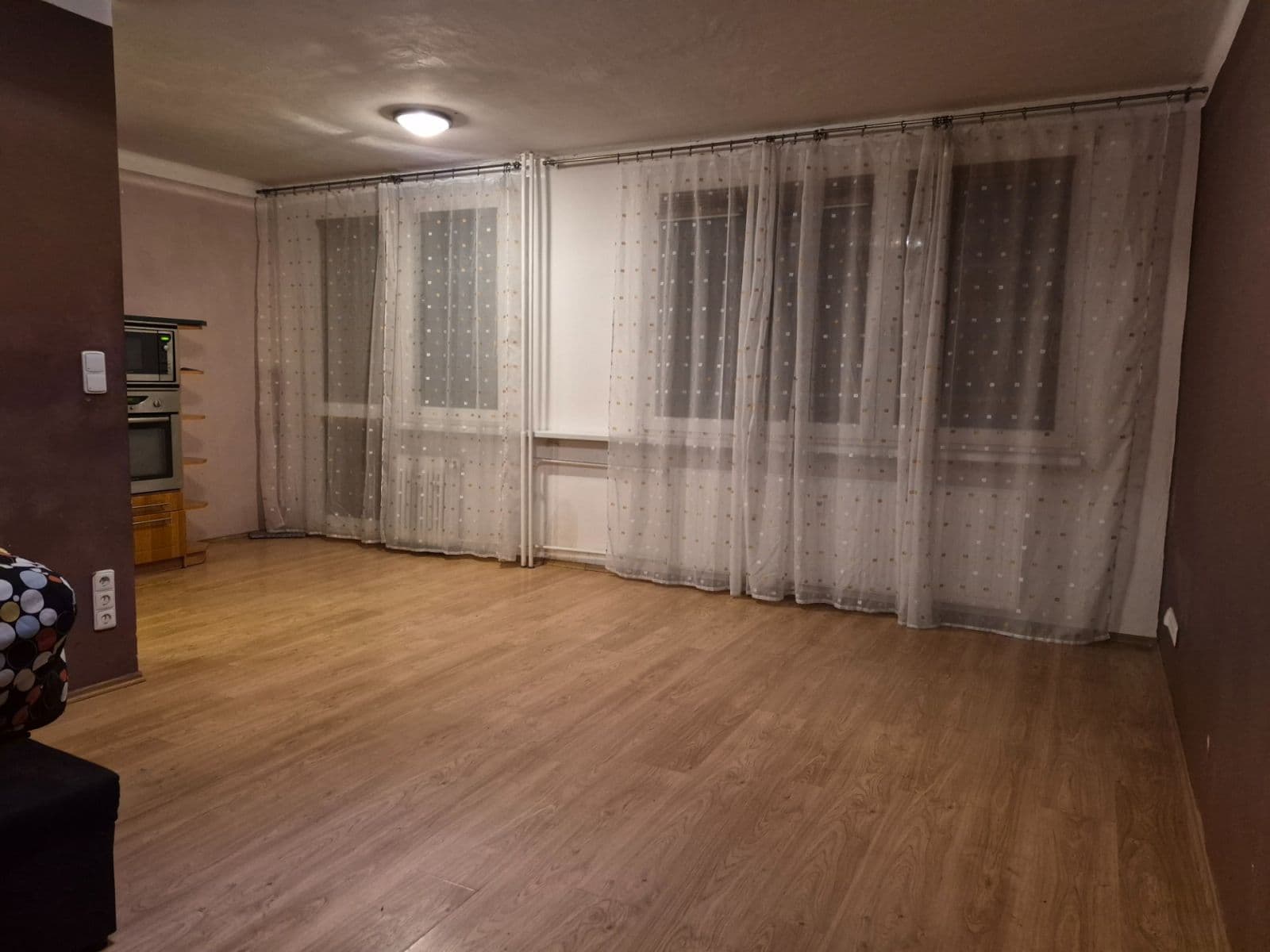 2 bedroom with open-plan kitchen flat to rent, 66 m², Masarykova, Kolín, Středočeský Region 2 bedroom with open-plan kitchen flat to rent, 66 m², Masarykova, Kolín, Středočeský Region