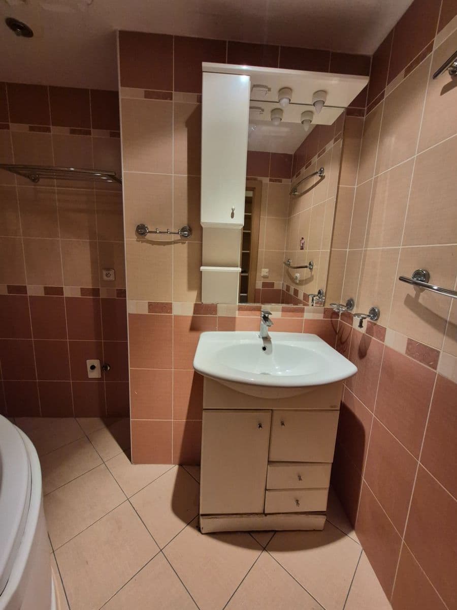 2 bedroom with open-plan kitchen flat to rent, 66 m², Masarykova, Kolín, Středočeský Region 2 bedroom with open-plan kitchen flat to rent, 66 m², Masarykova, Kolín, Středočeský Region