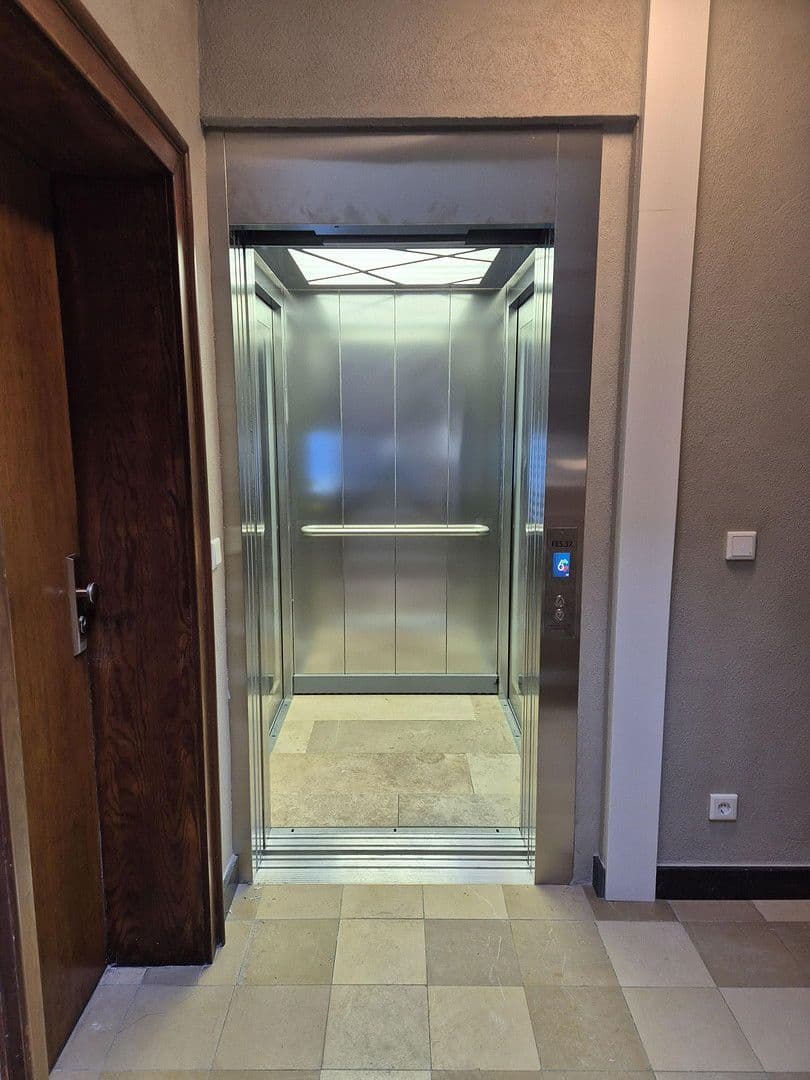 office to rent, 160 m², Friedrich-Ebert-Str. 37-39, Düsseldorf, North Rhine-Westphalia office to rent, 160 m², Friedrich-Ebert-Str. 37-39, Düsseldorf, North Rhine-Westphalia