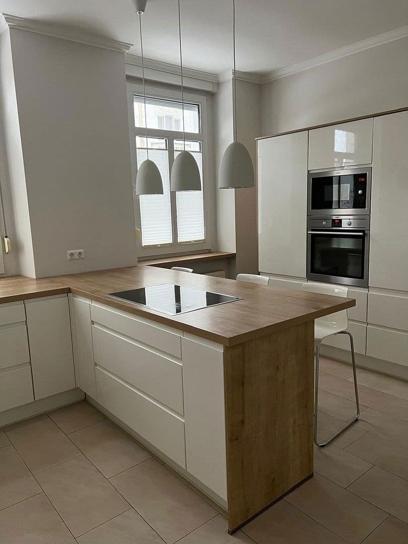 4 bedroom with open-plan kitchen flat to rent, 150 m², Wupperstr. 101, Solingen, North Rhine-Westphalia 4 bedroom with open-plan kitchen flat to rent, 150 m², Wupperstr. 101, Solingen, North Rhine-Westphalia