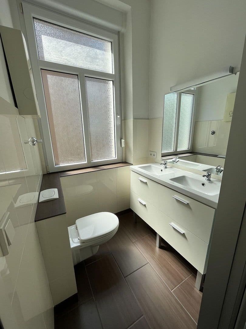 4 bedroom with open-plan kitchen flat to rent, 150 m², Wupperstr. 101, Solingen, North Rhine-Westphalia 4 bedroom with open-plan kitchen flat to rent, 150 m², Wupperstr. 101, Solingen, North Rhine-Westphalia