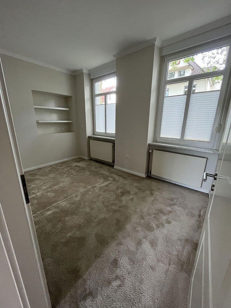 4 bedroom with open-plan kitchen flat to rent, 150 m², Wupperstr. 101, Solingen, North Rhine-Westphalia 4 bedroom with open-plan kitchen flat to rent, 150 m², Wupperstr. 101, Solingen, North Rhine-Westphalia