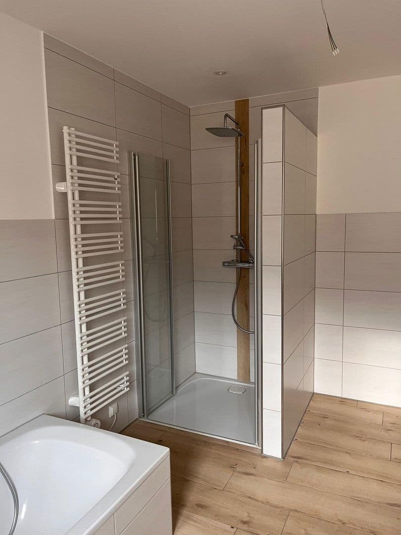 3 bedroom flat to rent, 99 m², Tulpenstr. 18a, Wackersdorf, Bavaria 3 bedroom flat to rent, 99 m², Tulpenstr. 18a, Wackersdorf, Bavaria