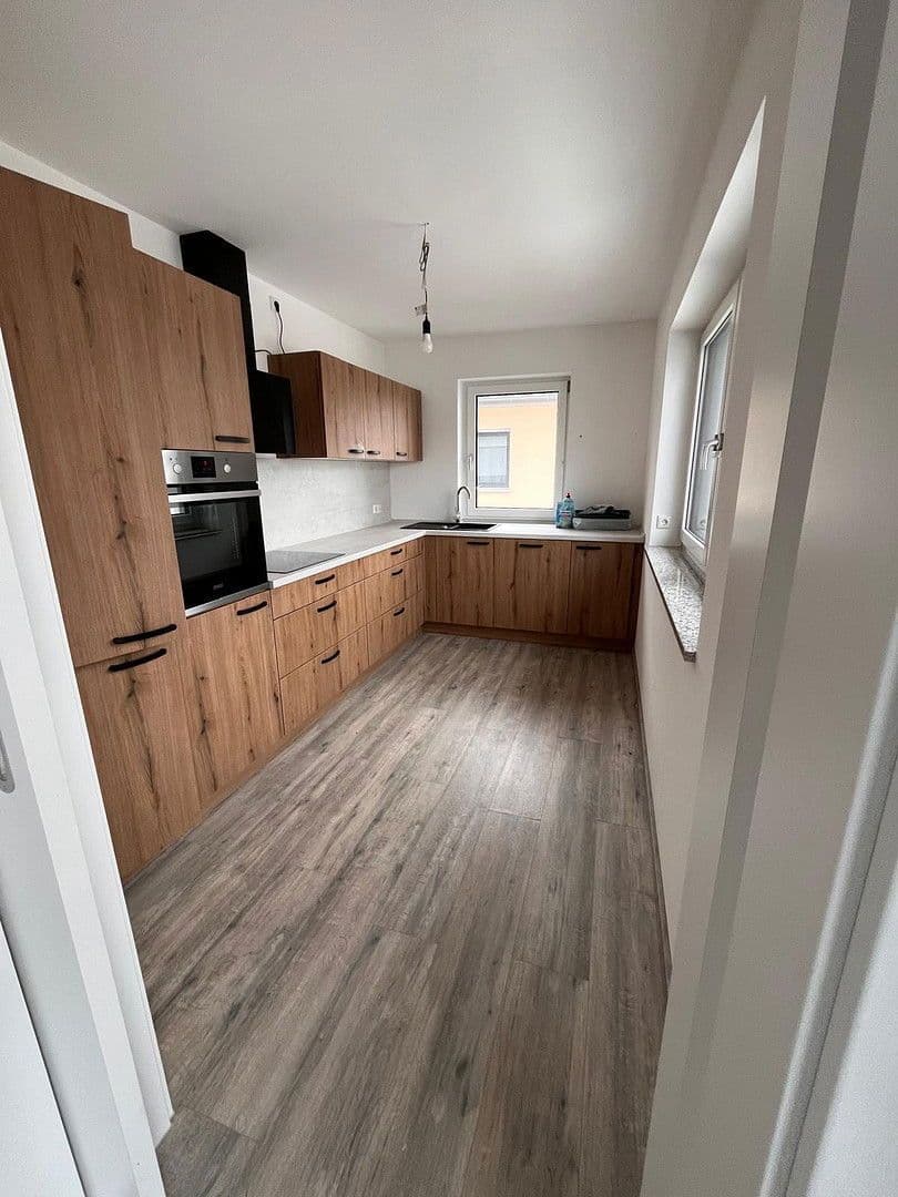 3 bedroom flat to rent, 99 m², Tulpenstr. 18a, Wackersdorf, Bavaria 3 bedroom flat to rent, 99 m², Tulpenstr. 18a, Wackersdorf, Bavaria