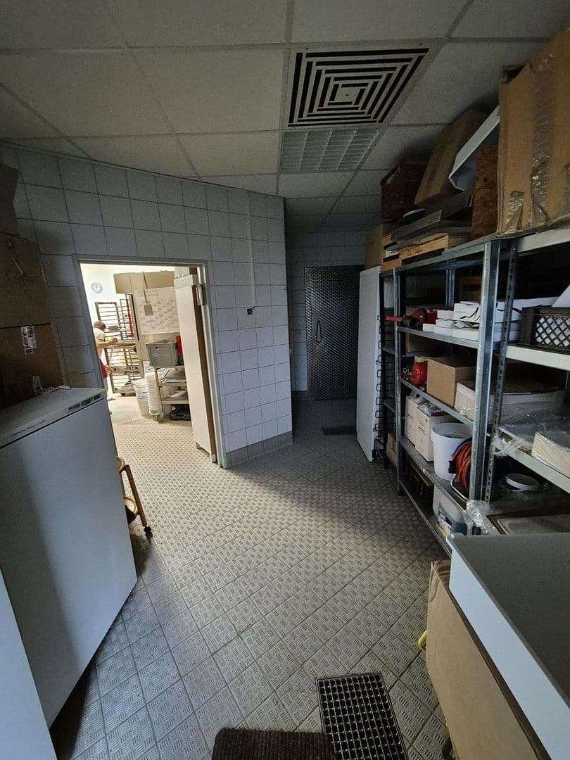 non-residential property to rent, 160 m², Walter-Gropius-Str. 3, Reutlingen, Baden-Württemberg non-residential property to rent, 160 m², Walter-Gropius-Str. 3, Reutlingen, Baden-Württemberg