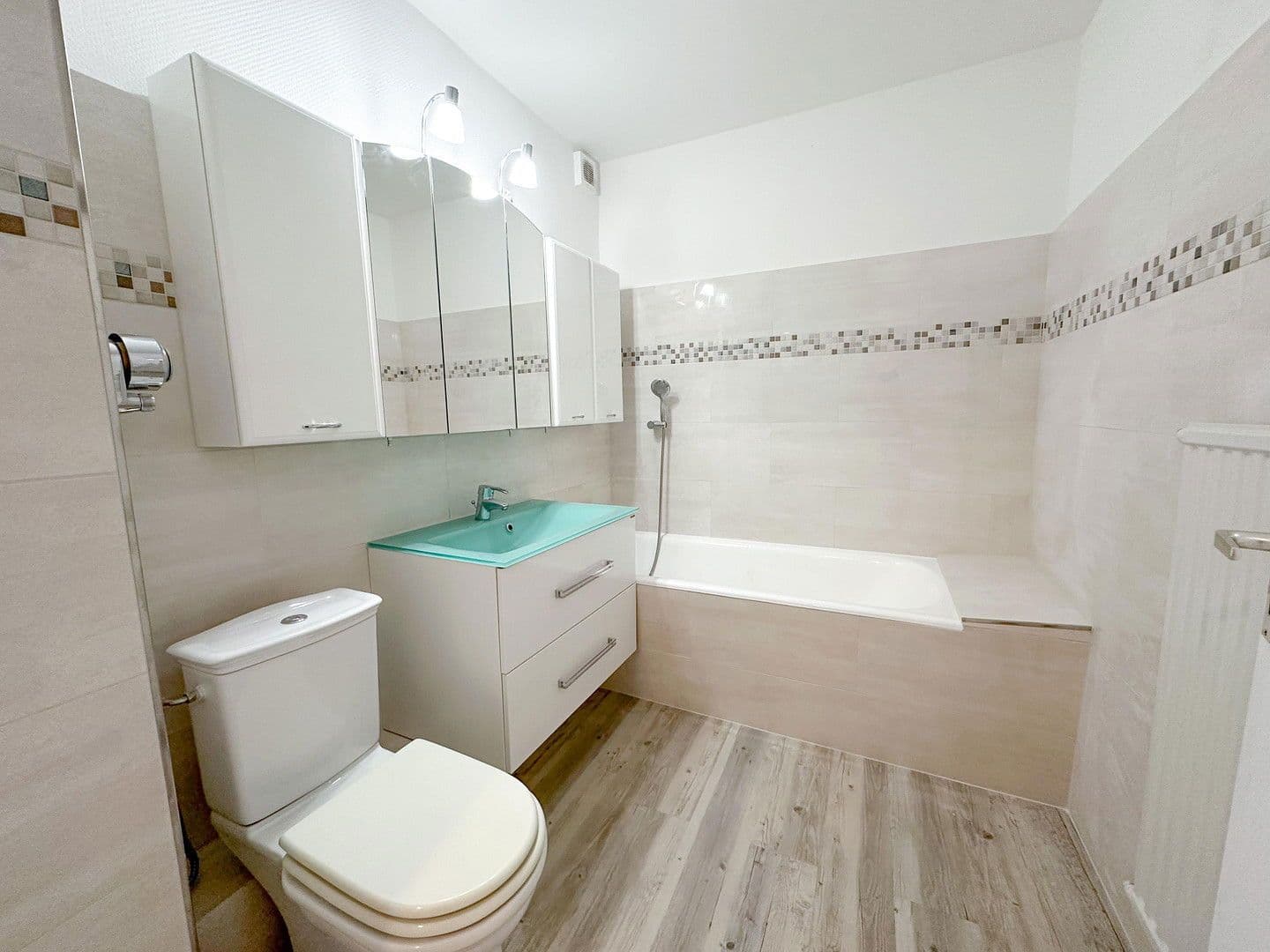 Studio flat to rent, 54 m², Hans-Schulten-Straße 12, Köln, North Rhine-Westphalia Studio flat to rent, 54 m², Hans-Schulten-Straße 12, Köln, North Rhine-Westphalia