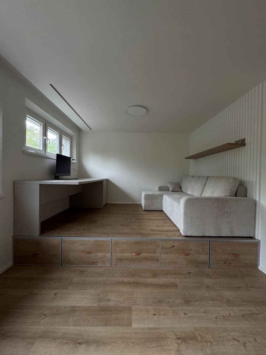 1 bedroom with open-plan kitchen flat to rent, 42 m², Osadní, Prague, Prague 1 bedroom with open-plan kitchen flat to rent, 42 m², Osadní, Prague, Prague