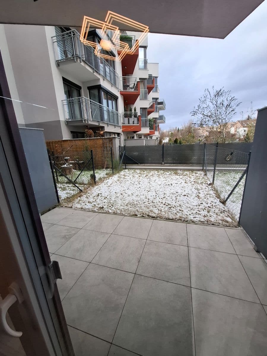 Studio flat to rent, 30 m², Švehlova, Prague, Prague Studio flat to rent, 30 m², Švehlova, Prague, Prague