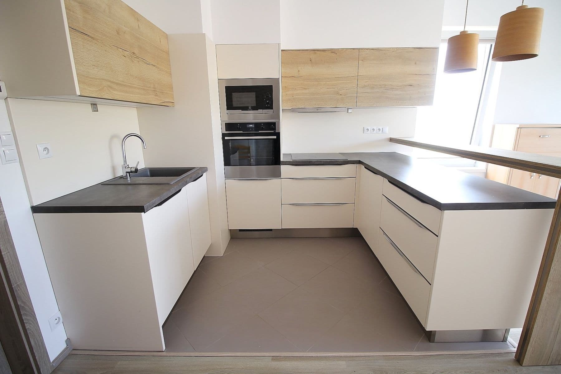 1 bedroom with open-plan kitchen flat for sale, 51 m², Mantovská, Prague, Prague 1 bedroom with open-plan kitchen flat for sale, 51 m², Mantovská, Prague, Prague