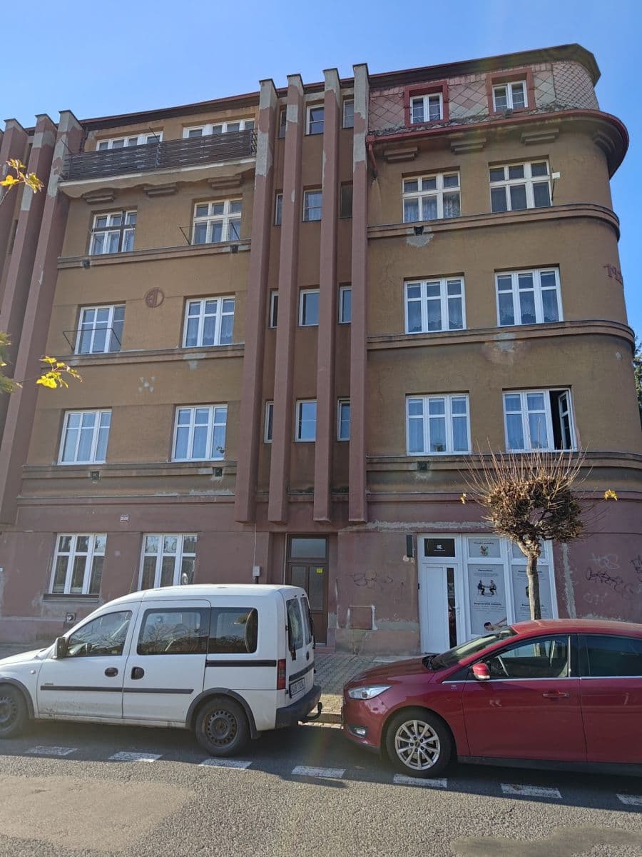 1 bedroom with open-plan kitchen flat for sale, 53 m², Kotkova, Dvůr Králové nad Labem, Královéhradecký Region 1 bedroom with open-plan kitchen flat for sale, 53 m², Kotkova, Dvůr Králové nad Labem, Královéhradecký Region