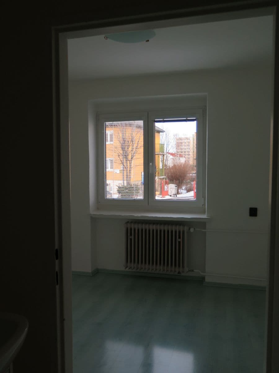 non-residential property to rent, 30 m², Poprad, Prešovský Region non-residential property to rent, 30 m², Poprad, Prešovský Region