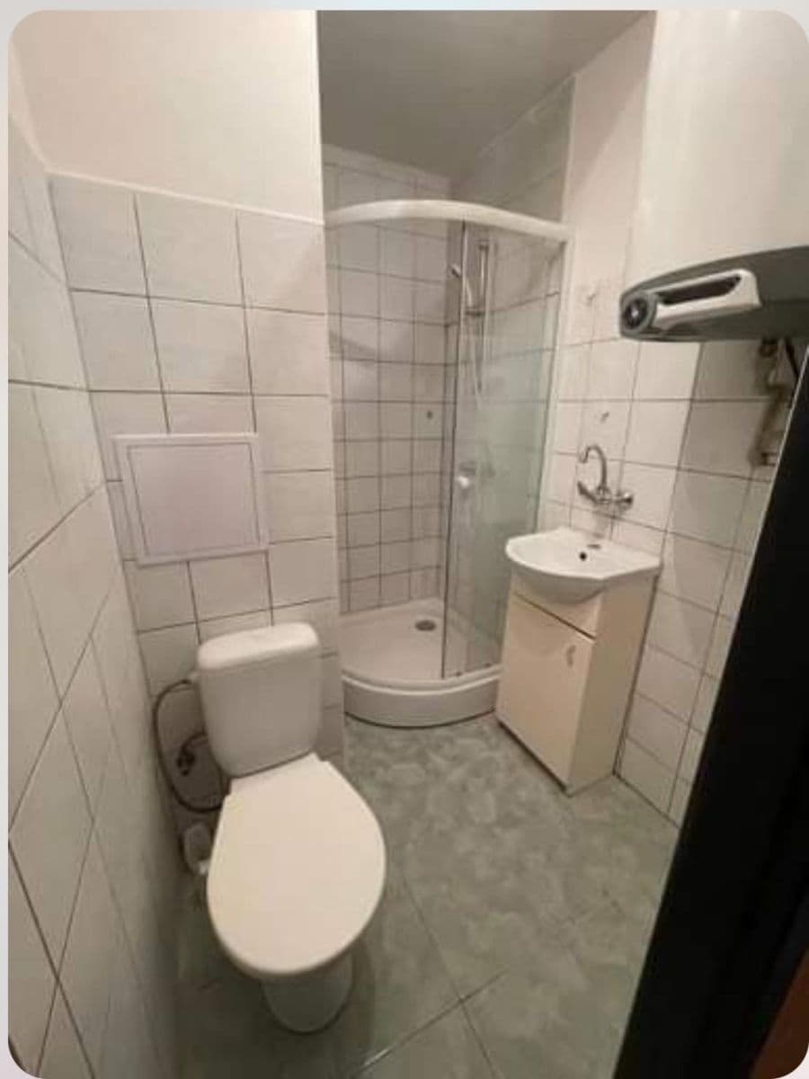 Studio flat to rent, 24 m², nám. T. G. Masaryka, Kamenický Šenov, Liberecký Region Studio flat to rent, 24 m², nám. T. G. Masaryka, Kamenický Šenov, Liberecký Region