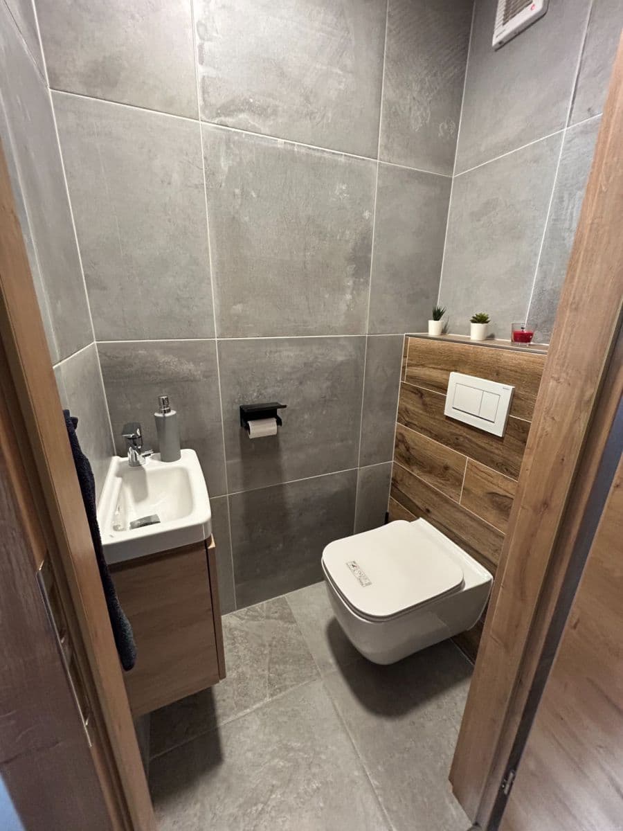 2 bedroom with open-plan kitchen flat to rent, 73 m², Drimlova, Prague, Prague 2 bedroom with open-plan kitchen flat to rent, 73 m², Drimlova, Prague, Prague