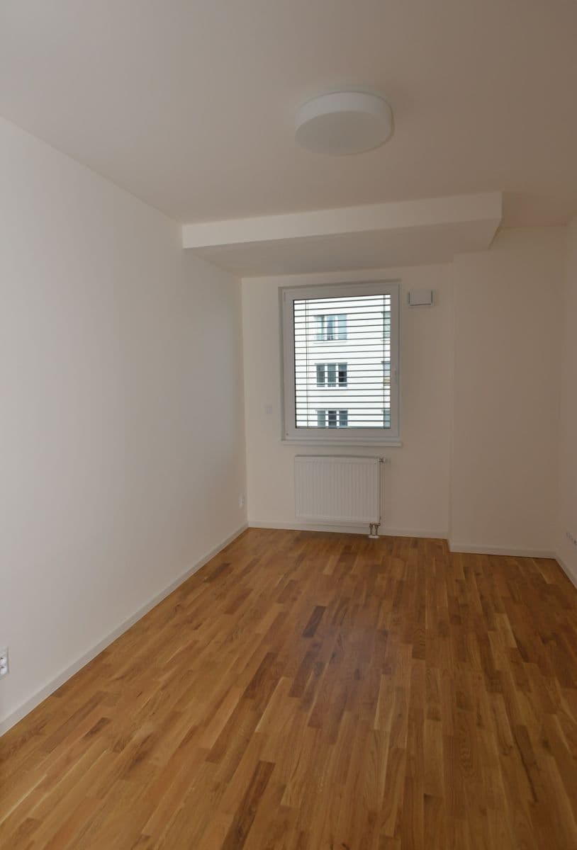 2 bedroom with open-plan kitchen flat to rent, 76 m², Práčská, Prague, Prague 2 bedroom with open-plan kitchen flat to rent, 76 m², Práčská, Prague, Prague