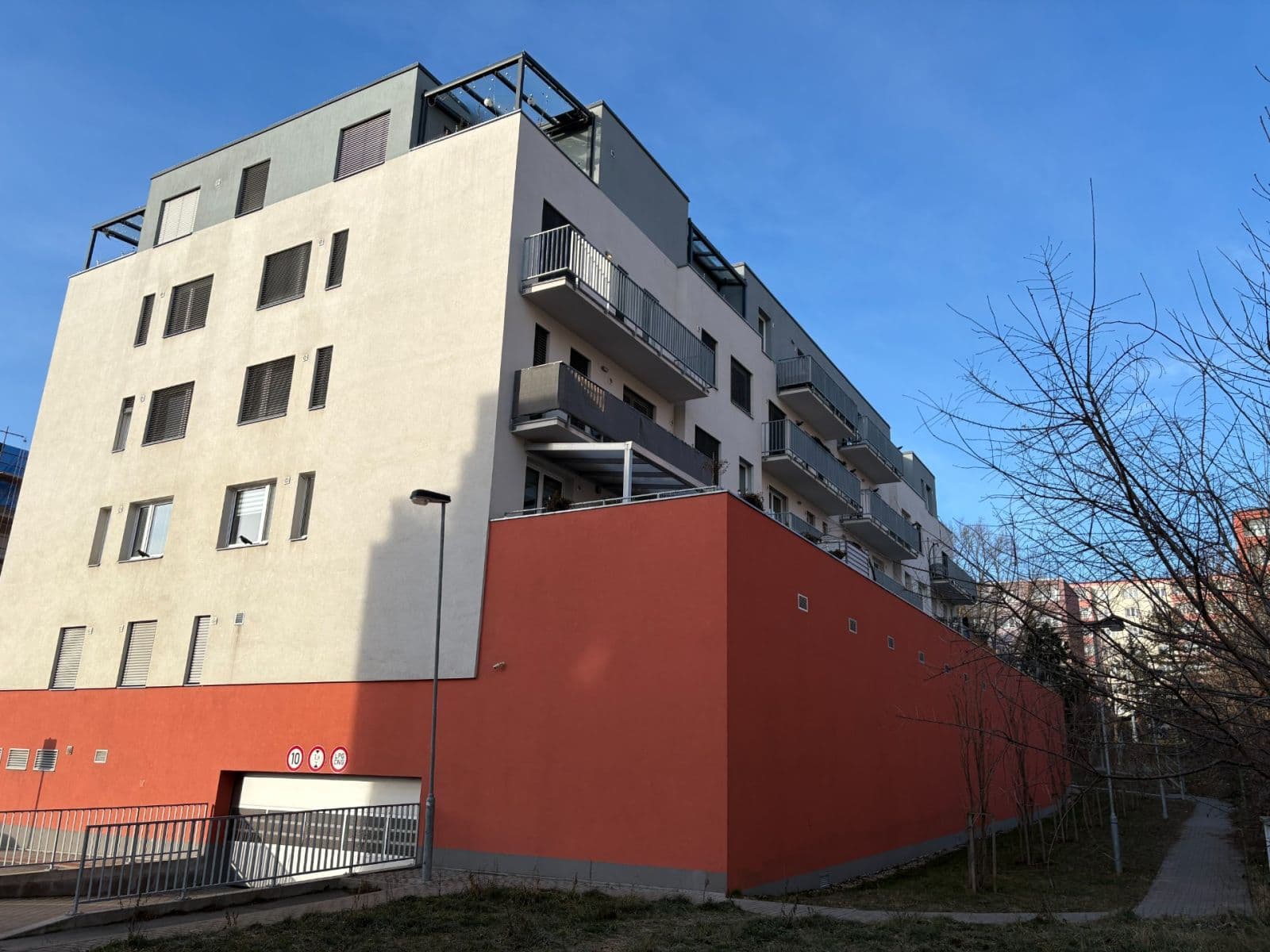 2 bedroom with open-plan kitchen flat to rent, 76 m², Práčská, Prague, Prague 2 bedroom with open-plan kitchen flat to rent, 76 m², Práčská, Prague, Prague