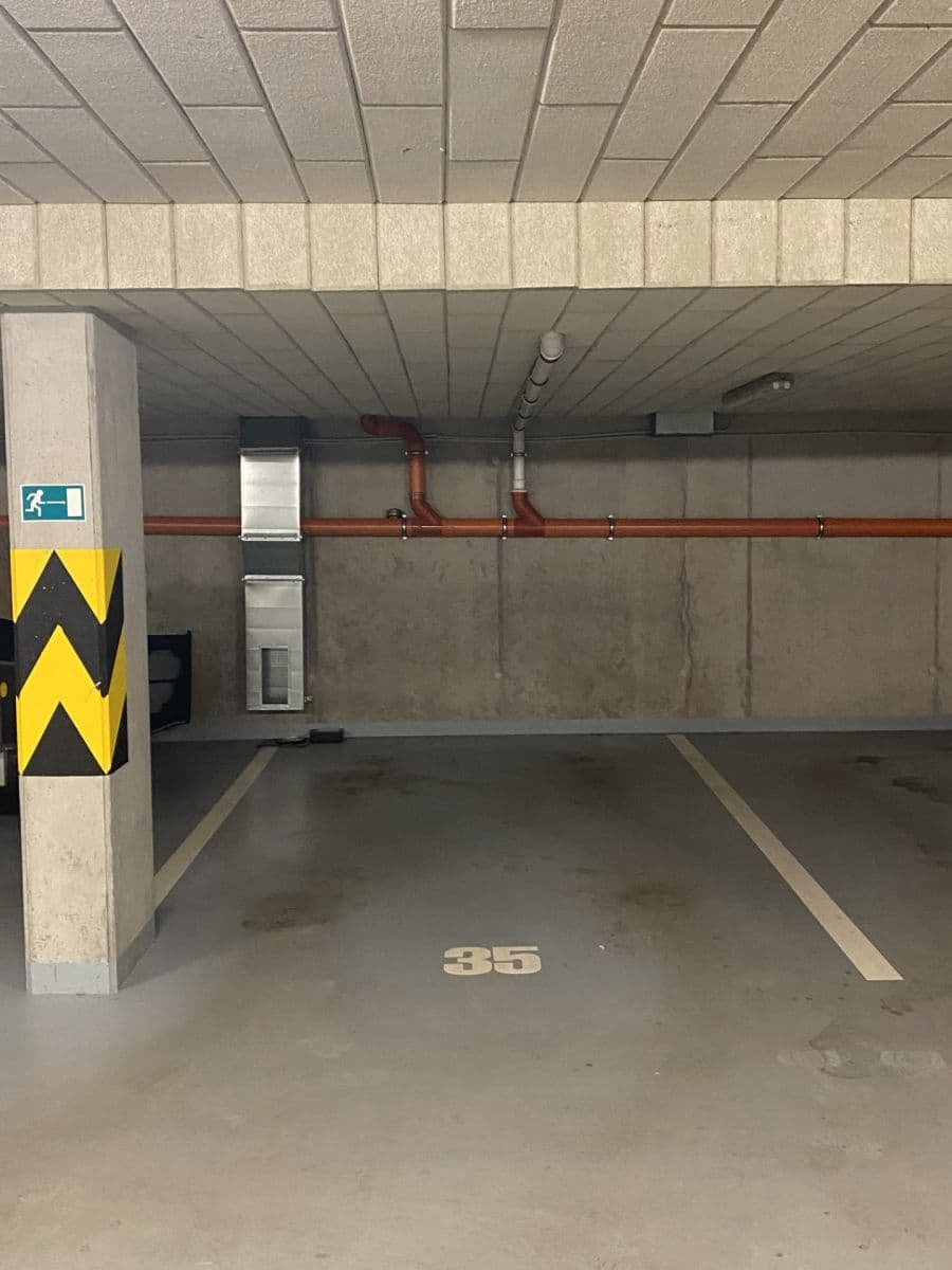 2 bedroom with open-plan kitchen flat to rent, 76 m², Práčská, Prague, Prague 2 bedroom with open-plan kitchen flat to rent, 76 m², Práčská, Prague, Prague