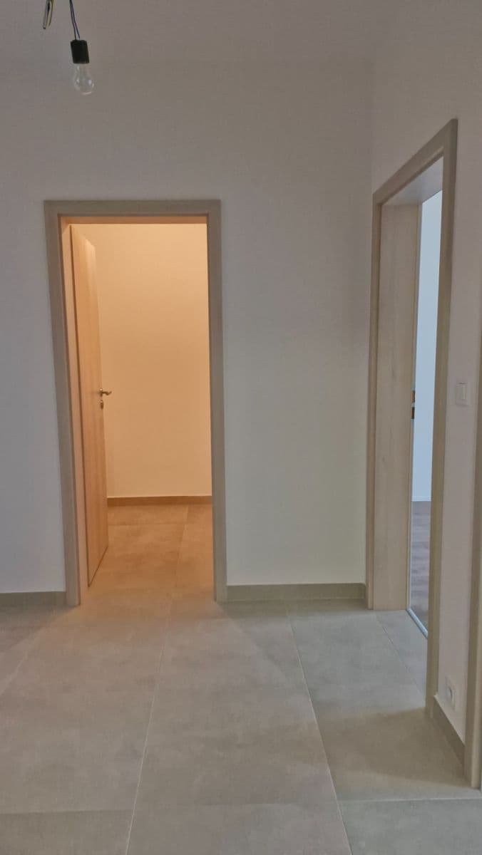 1 bedroom with open-plan kitchen flat to rent, 60 m², Josefa Truhláře, Brandýs nad Labem-Stará Boleslav, Středočeský Region 1 bedroom with open-plan kitchen flat to rent, 60 m², Josefa Truhláře, Brandýs nad Labem-Stará Boleslav, Středočeský Region