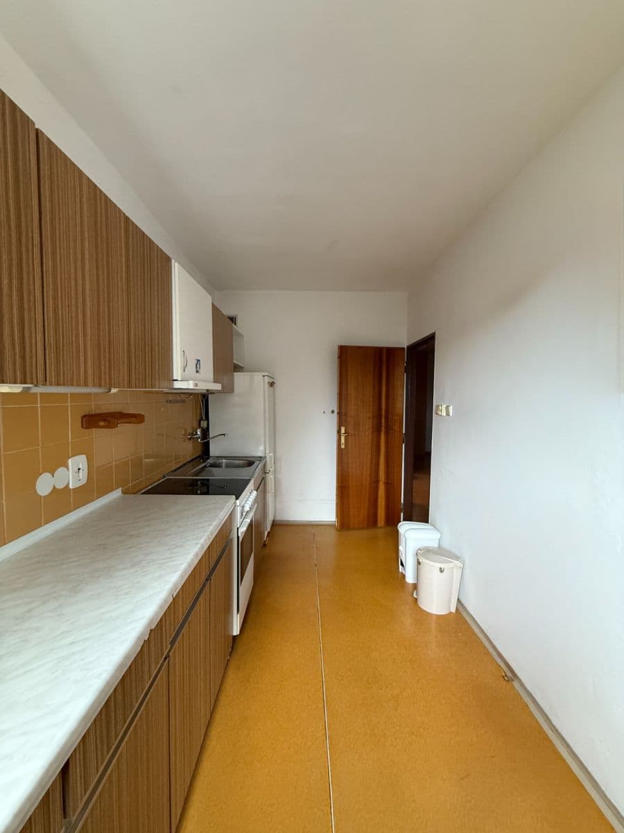 3 bedroom flat to rent, 90 m², Nad Křížkem, Prague, Prague 3 bedroom flat to rent, 90 m², Nad Křížkem, Prague, Prague