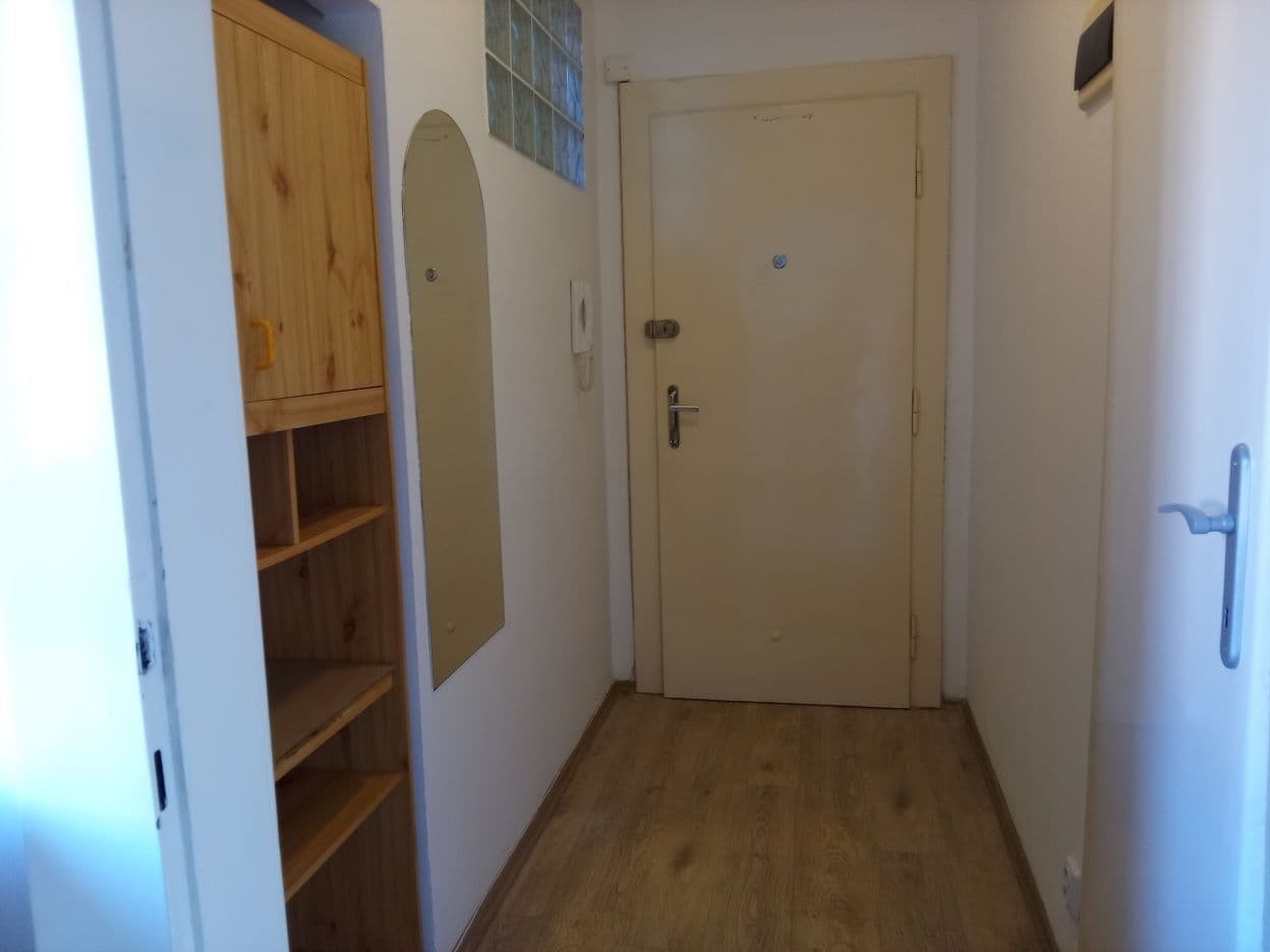 1 bedroom flat to rent, 42 m², Ke Strašnické, Prague, Prague 1 bedroom flat to rent, 42 m², Ke Strašnické, Prague, Prague