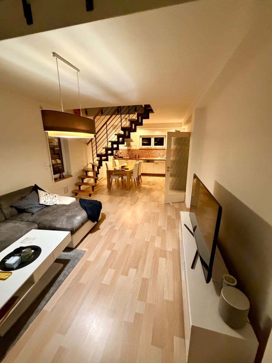 3 bedroom with open-plan kitchen flat to rent, 110 m², Dvorská, Řitka, Středočeský Region 3 bedroom with open-plan kitchen flat to rent, 110 m², Dvorská, Řitka, Středočeský Region