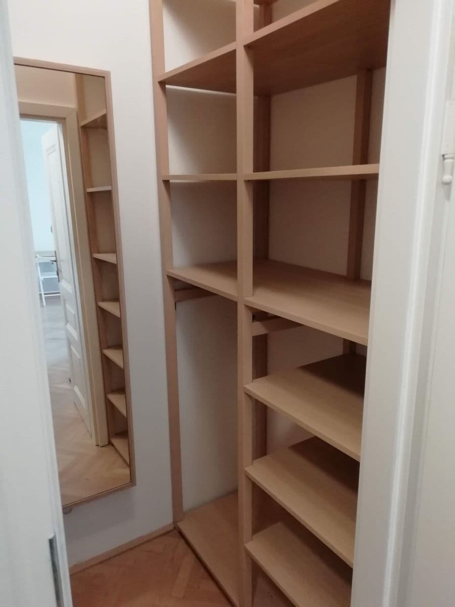 1 bedroom with open-plan kitchen flat to rent, 40 m², Tolstého, Prague, Prague 1 bedroom with open-plan kitchen flat to rent, 40 m², Tolstého, Prague, Prague