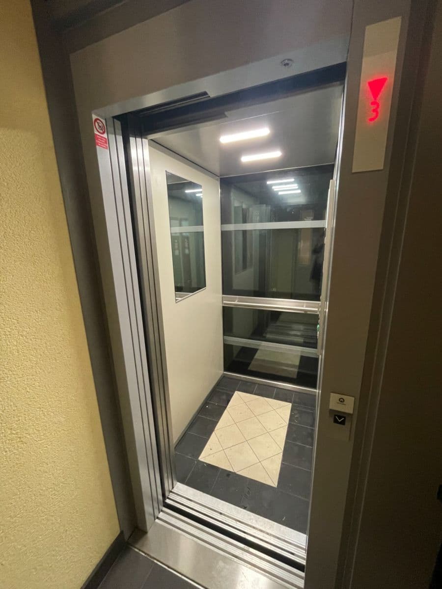 1 bedroom with open-plan kitchen flat to rent, 40 m², Tolstého, Prague, Prague 1 bedroom with open-plan kitchen flat to rent, 40 m², Tolstého, Prague, Prague