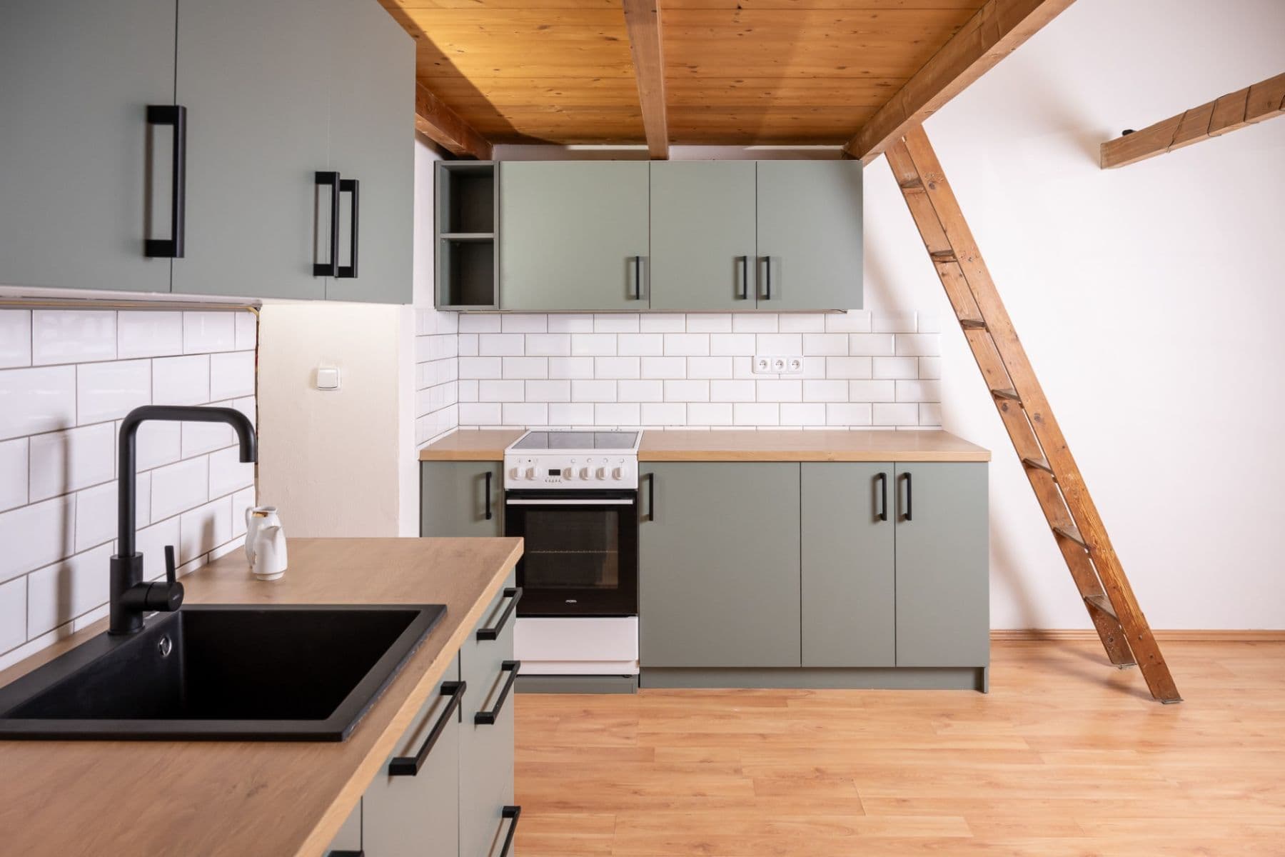 1 bedroom with open-plan kitchen flat to rent, 59 m², Klatovská třída, Plzeň, Plzeňský Region 1 bedroom with open-plan kitchen flat to rent, 59 m², Klatovská třída, Plzeň, Plzeňský Region