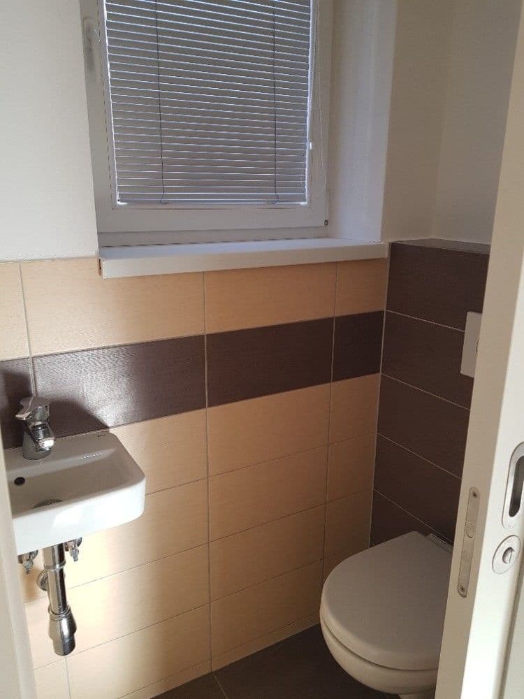 2 bedroom with open-plan kitchen flat to rent, 100 m², Brigádnická, Brno, Jihomoravský Region 2 bedroom with open-plan kitchen flat to rent, 100 m², Brigádnická, Brno, Jihomoravský Region