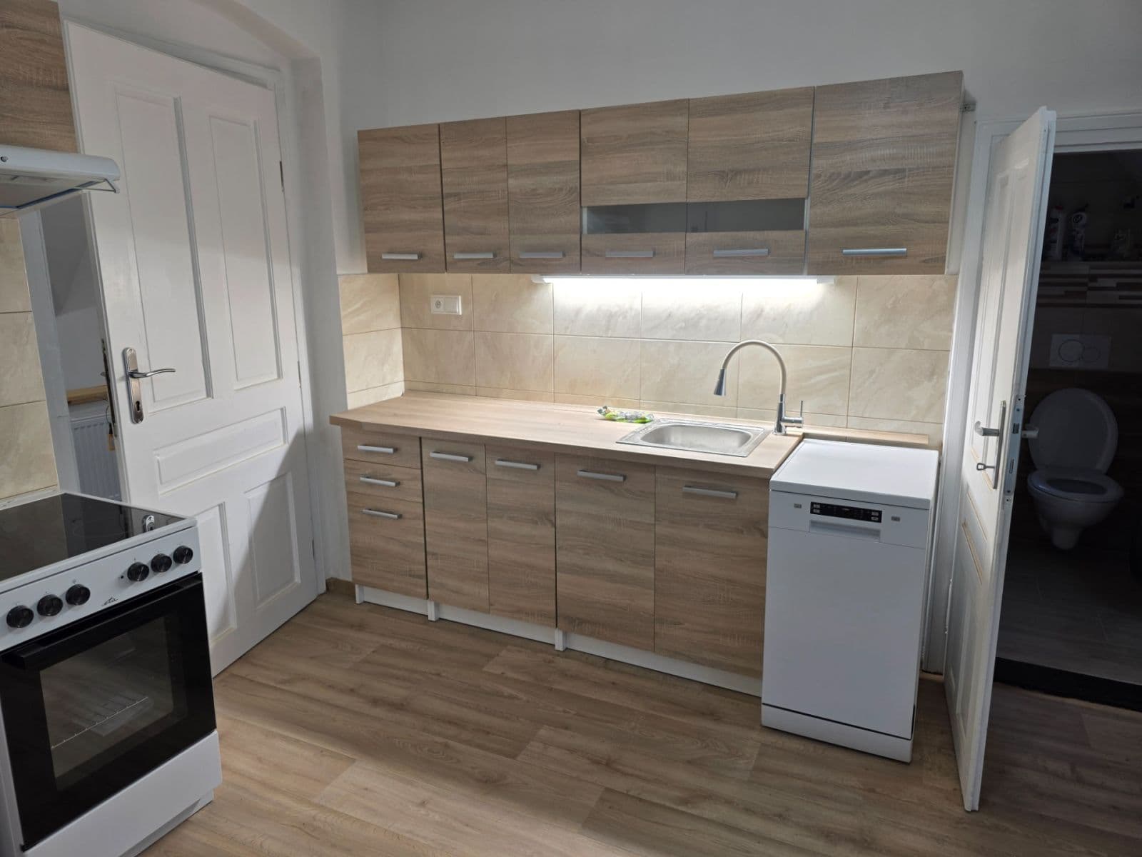 2 bedroom with open-plan kitchen flat to rent, 60 m², Železná, Ústí nad Labem, Ústecký Region 2 bedroom with open-plan kitchen flat to rent, 60 m², Železná, Ústí nad Labem, Ústecký Region