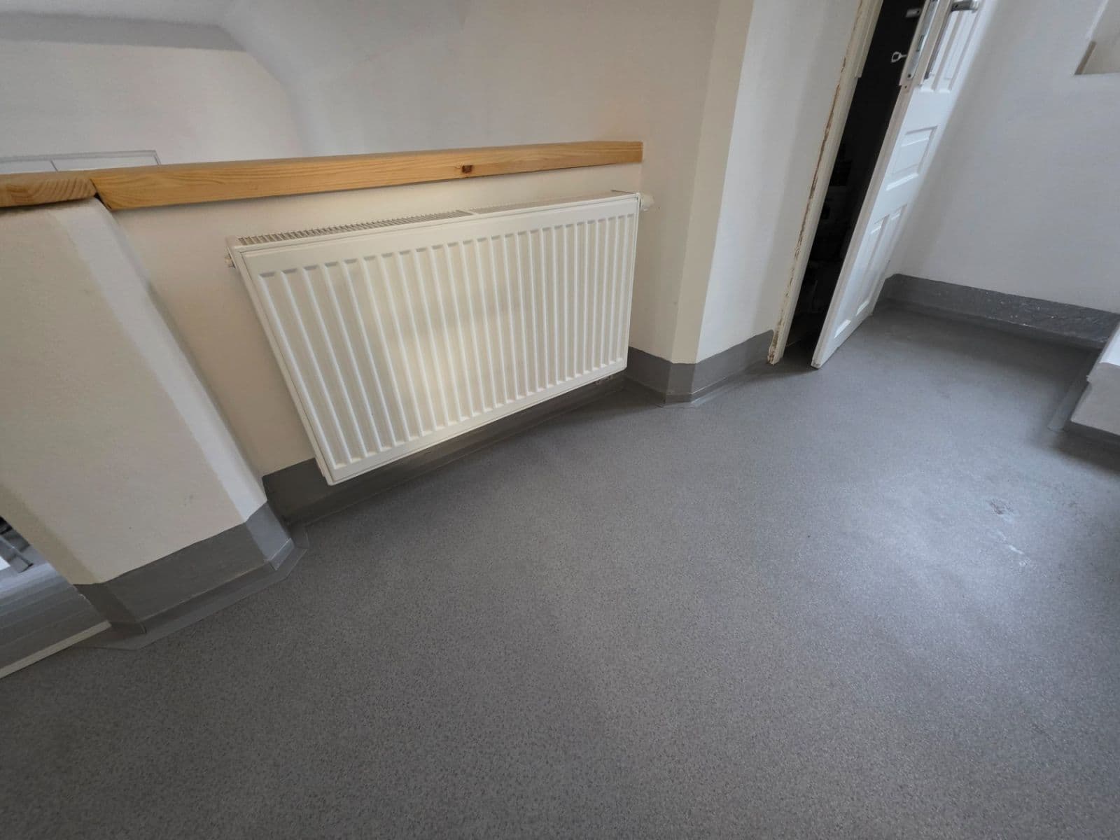 2 bedroom with open-plan kitchen flat to rent, 60 m², Železná, Ústí nad Labem, Ústecký Region 2 bedroom with open-plan kitchen flat to rent, 60 m², Železná, Ústí nad Labem, Ústecký Region