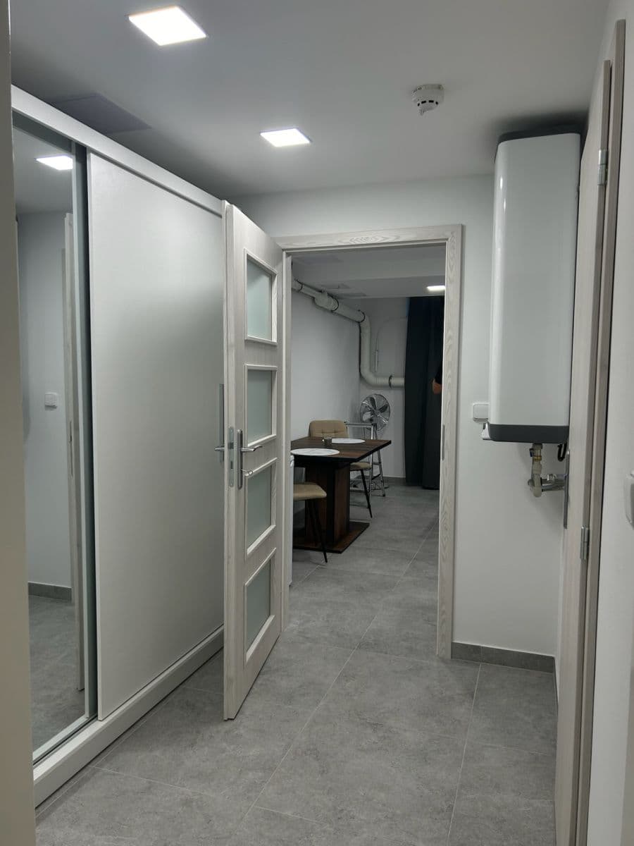 Studio flat to rent, 24 m², Děčínská, Prague, Prague Studio flat to rent, 24 m², Děčínská, Prague, Prague