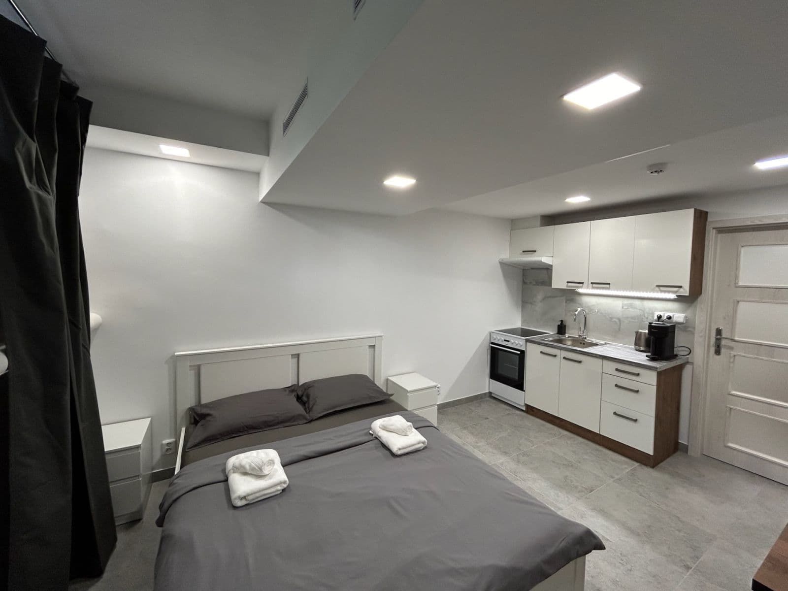 Studio flat to rent, 24 m², Děčínská, Prague, Prague Studio flat to rent, 24 m², Děčínská, Prague, Prague