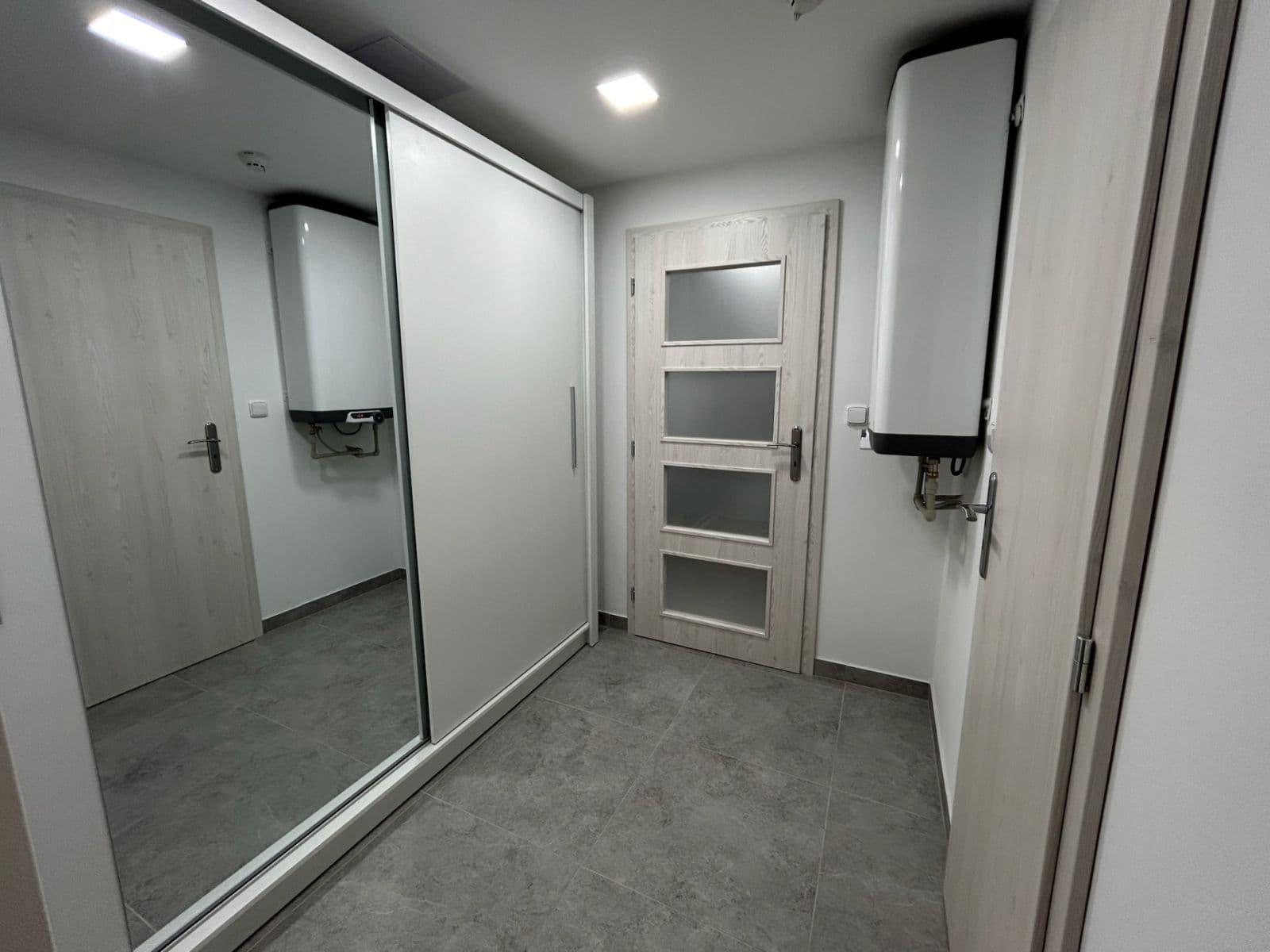 Studio flat to rent, 24 m², Děčínská, Prague, Prague Studio flat to rent, 24 m², Děčínská, Prague, Prague