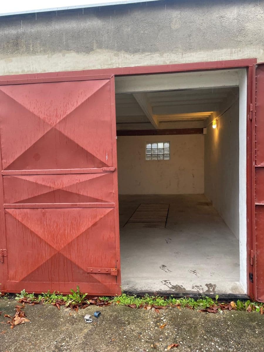 garage for sale, 20 m², Mostecká, Chomutov, Ústecký Region garage for sale, 20 m², Mostecká, Chomutov, Ústecký Region