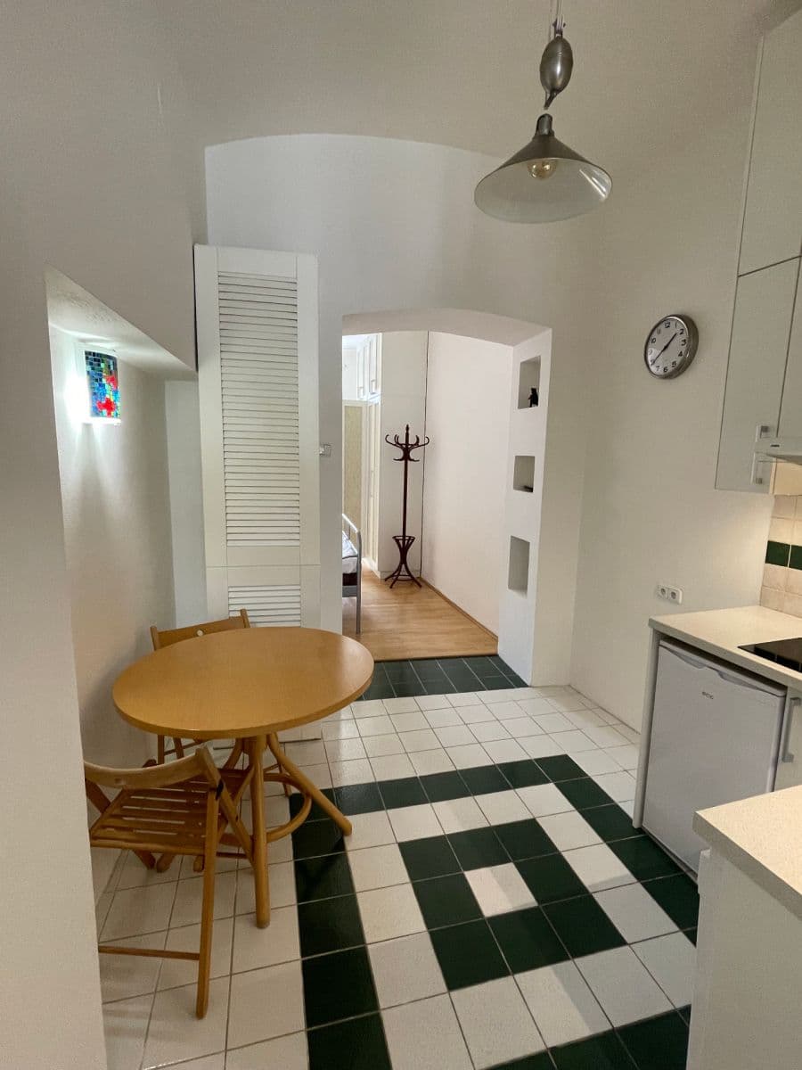 Studio flat to rent, 27 m², Haštalská, Prague, Prague Studio flat to rent, 27 m², Haštalská, Prague, Prague