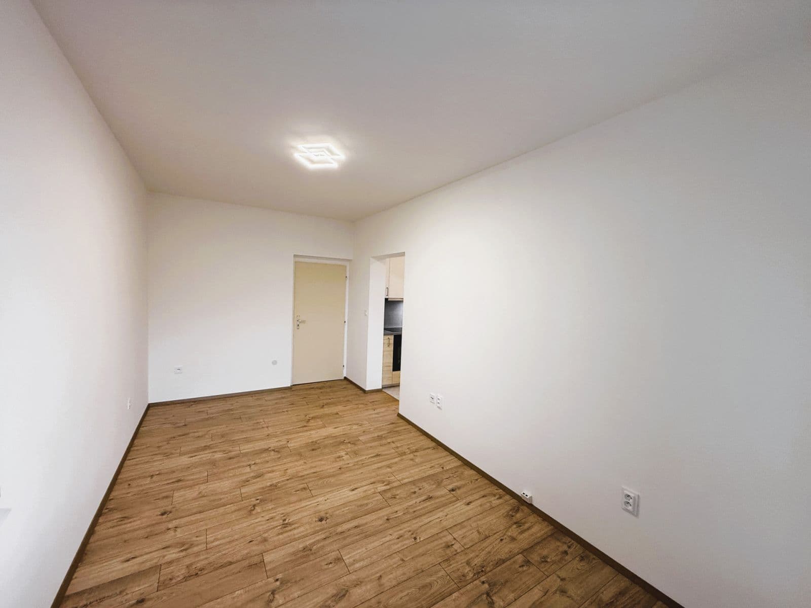 1 bedroom with open-plan kitchen flat to rent, 40 m², Veverkova, Přelouč, Pardubický Region 1 bedroom with open-plan kitchen flat to rent, 40 m², Veverkova, Přelouč, Pardubický Region