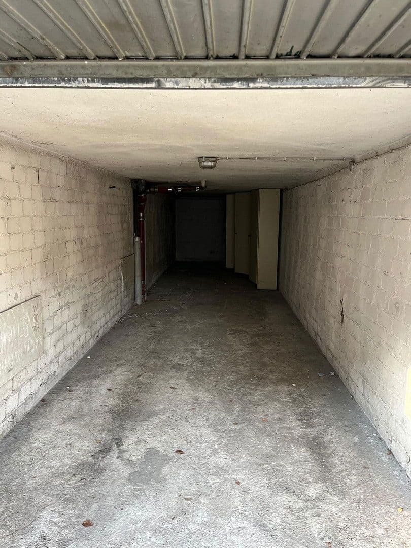 garage for sale, 0 m², Rathelbeckstraße 354-356, Düsseldorf, North Rhine-Westphalia garage for sale, 0 m², Rathelbeckstraße 354-356, Düsseldorf, North Rhine-Westphalia