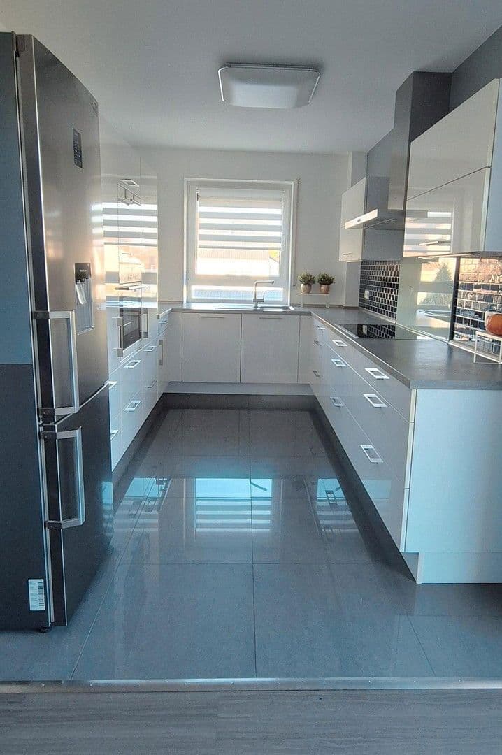 2 bedroom with open-plan kitchen flat for sale, 101 m², Ludwigshafen am Rhein, Rhineland-Palatinate 2 bedroom with open-plan kitchen flat for sale, 101 m², Ludwigshafen am Rhein, Rhineland-Palatinate