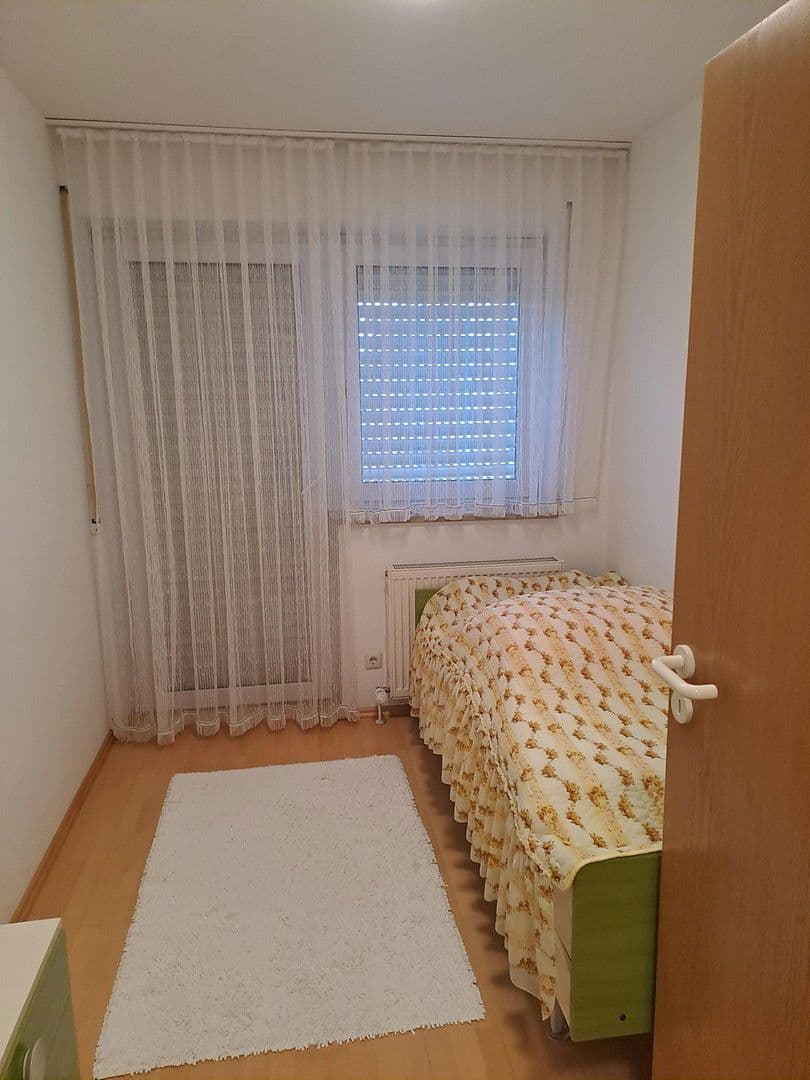 4 bedroom flat to rent, 90 m², Adelsdorf, Bavaria 4 bedroom flat to rent, 90 m², Adelsdorf, Bavaria