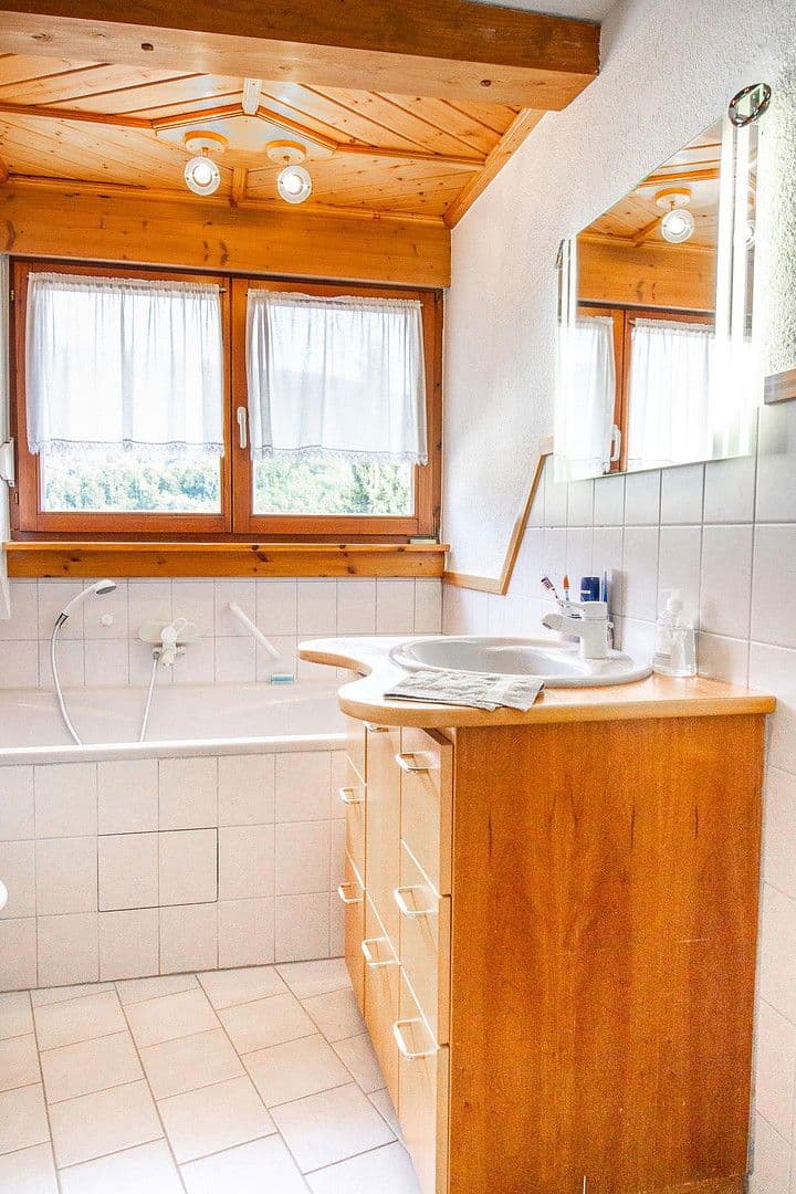 1 bedroom with open-plan kitchen flat to rent, 90 m², Wehr, Baden-Württemberg 1 bedroom with open-plan kitchen flat to rent, 90 m², Wehr, Baden-Württemberg